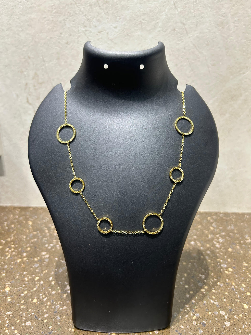 gold circle-link chain necklace